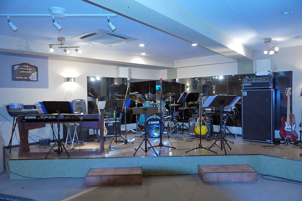 AMUSE・MEN（アミューズメン） バンド